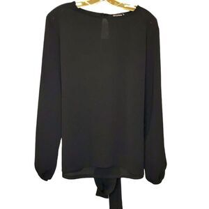 🆕 Pretty Little Thing Tie-Up Blouse NWT Plus sz 14